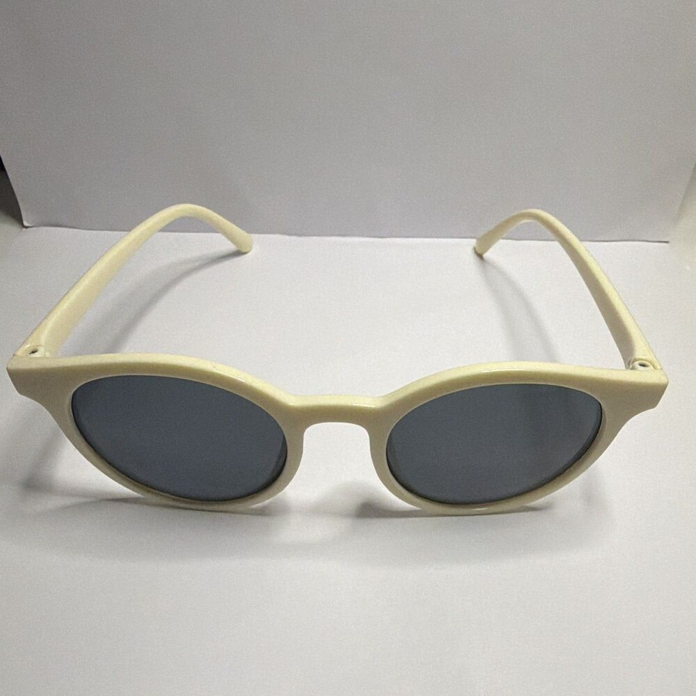 Unisex Beige Round Sunglasses Black Tinted Lenses Plastic Frame